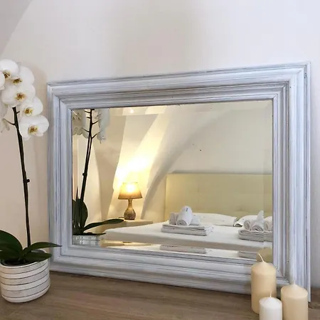 Duca Primo - Historic Center - By Just Srl *